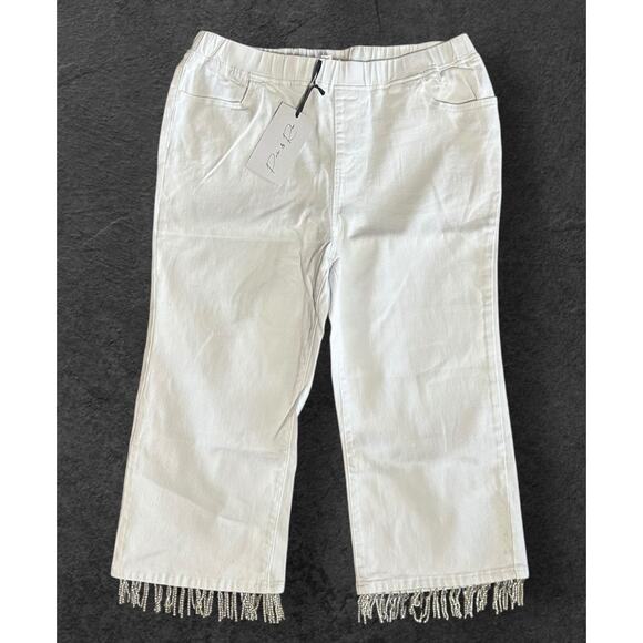 NEW Parker & Rowe White Capri Jeans Pull On Elastic Waist Rhinestone Fringe XL - Picture 2 of 12